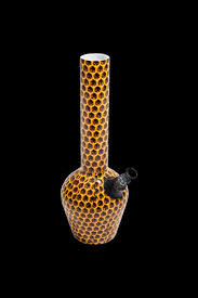 Vase with honeycomb pattern on a black background
Stainless steel downstem bowl set