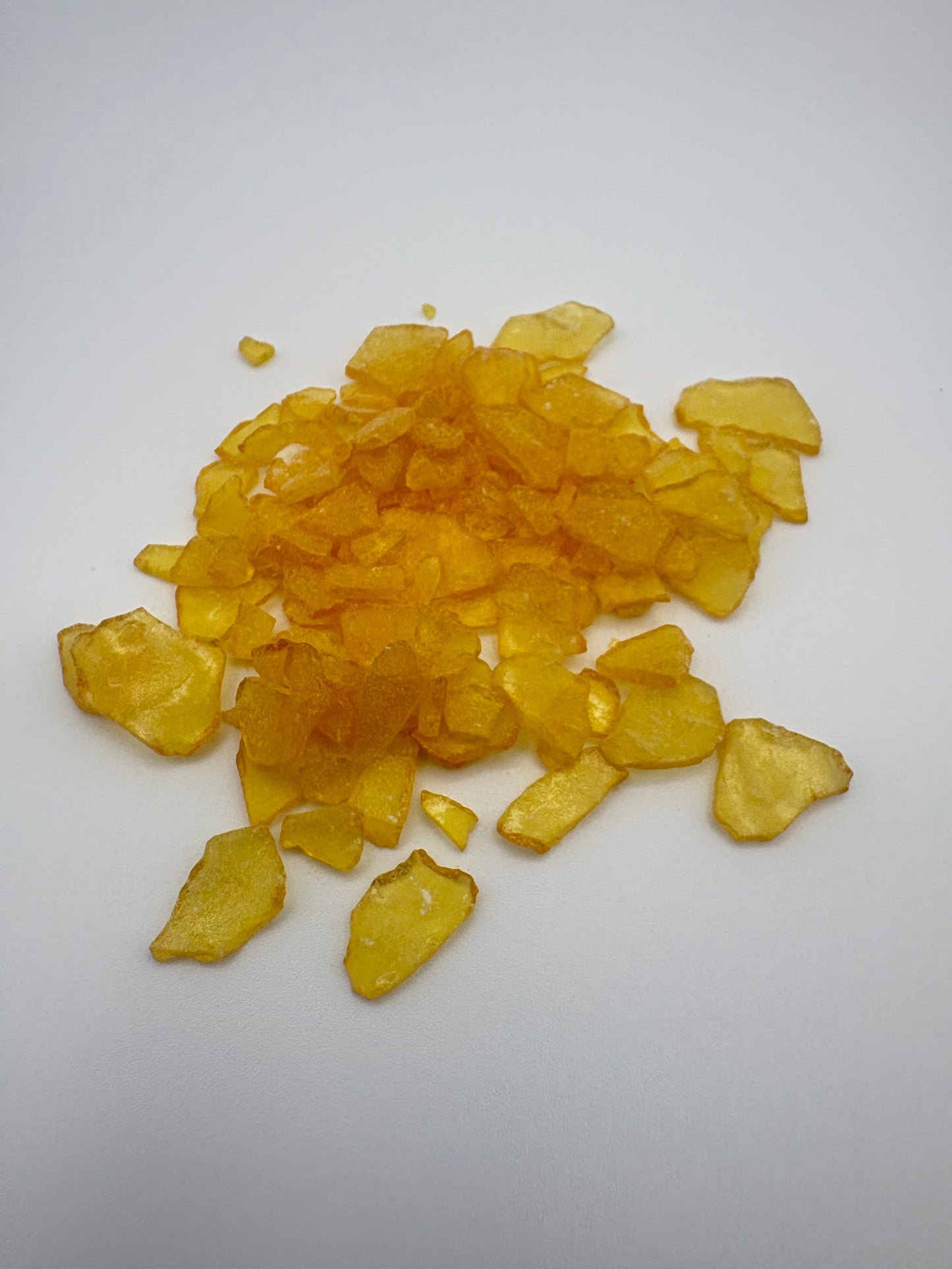 Colophony Resin from Portugal. Pine incense with citrus-balsamic aroma, used for cleansing, courage, healing & protection. 1 oz package.