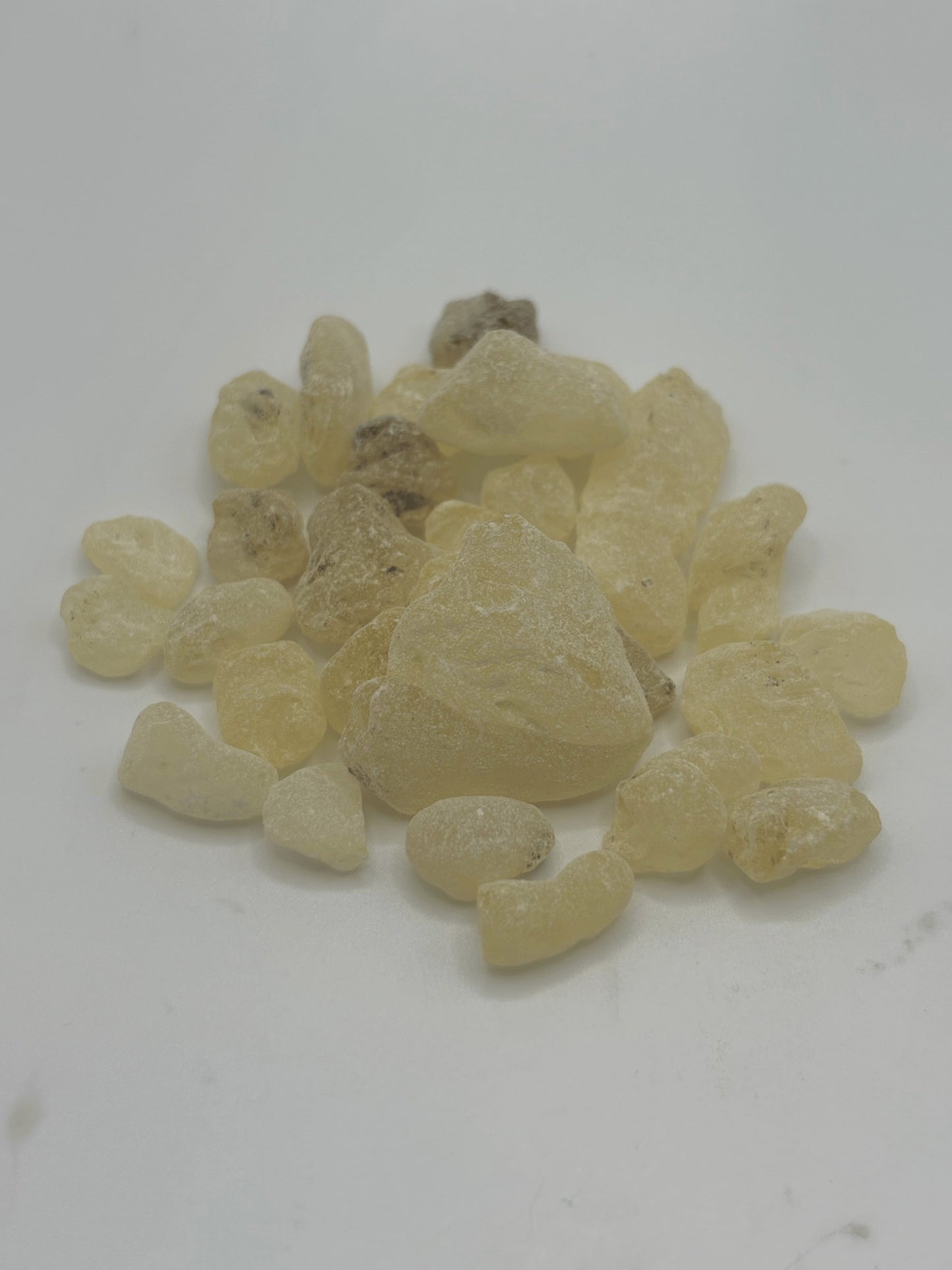 dammar gum resin, white dammar resin, cat eye resin, incense resin indonesia, uplifting incense, resin for meditation, natural incense resin, spiritual cleansing resin, dammar aromatic resin, grounding incense