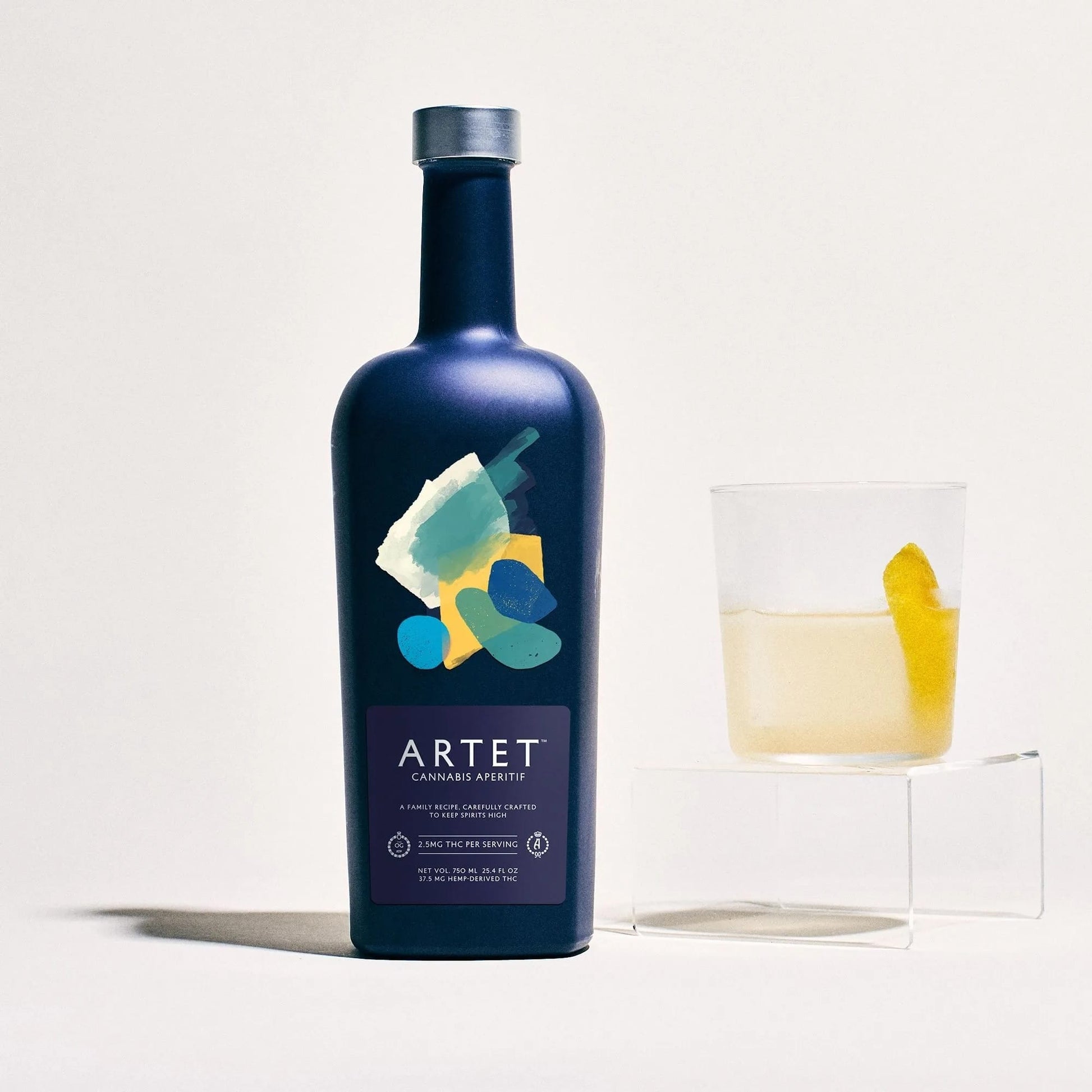 Artet Cannabis Aperitif: Nonalcoholic, cocktail-friendly & amaro-inspired. 2.5mg THC per 50ml pour for balanced, social mixology.