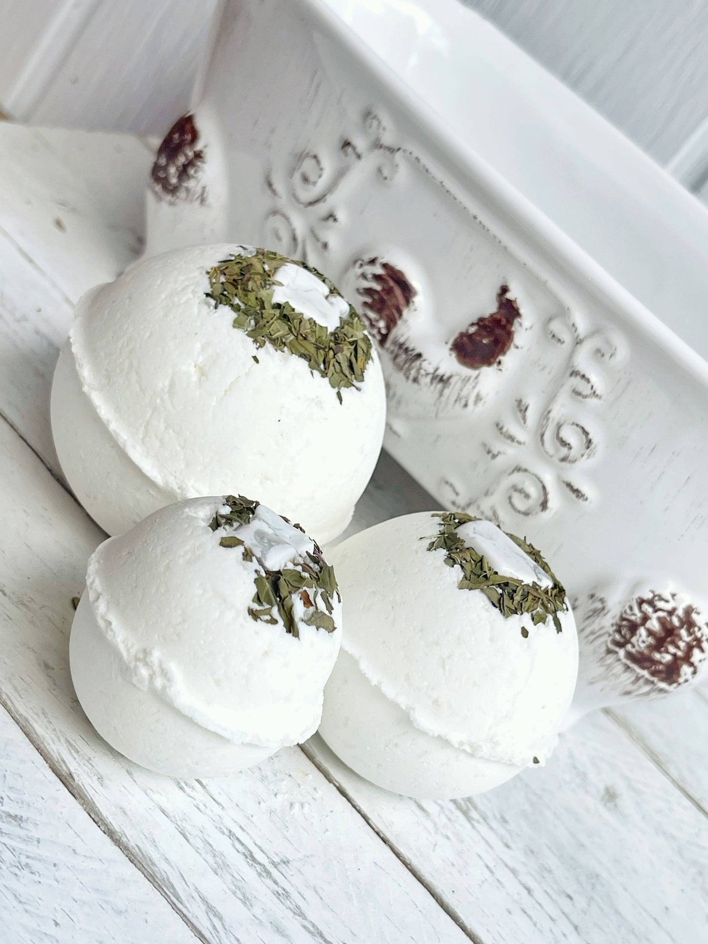 howlite bath bomb