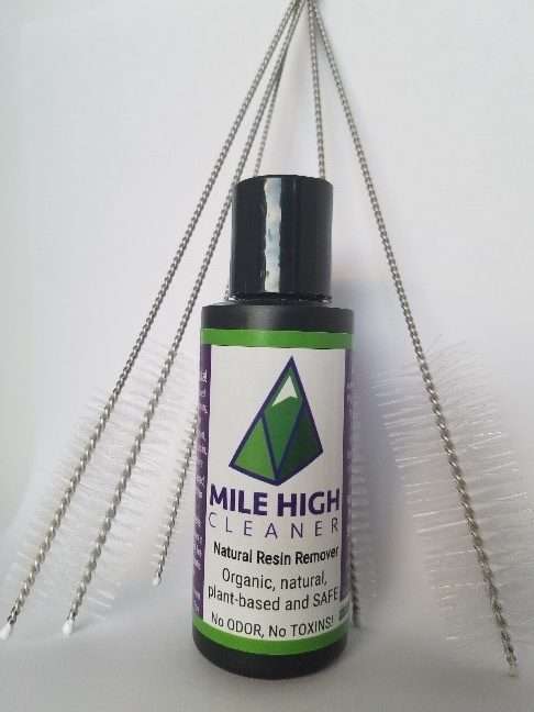Mile High Pipe Cleaning Kit – 2oz Cleaner + Brushes