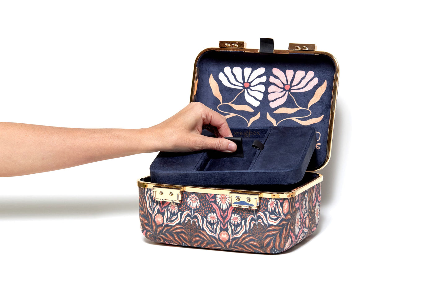Boho Nouveau stash box

Snugbox smell-proof storage

Luxe ultra-suede lockbox