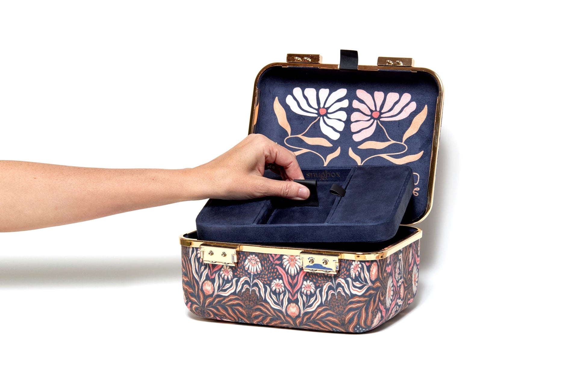 Boho Nouveau stash box

Snugbox smell-proof storage

Luxe ultra-suede lockbox